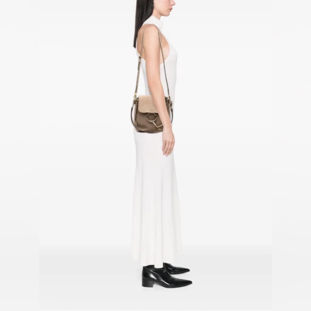 Chloé Medium Calfskin and Suede Faye backpack in Motty Grey - Picture 4 of 16